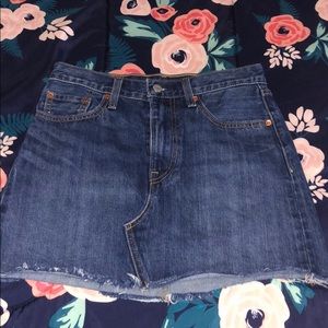 Levi Denim Skirt Size 26